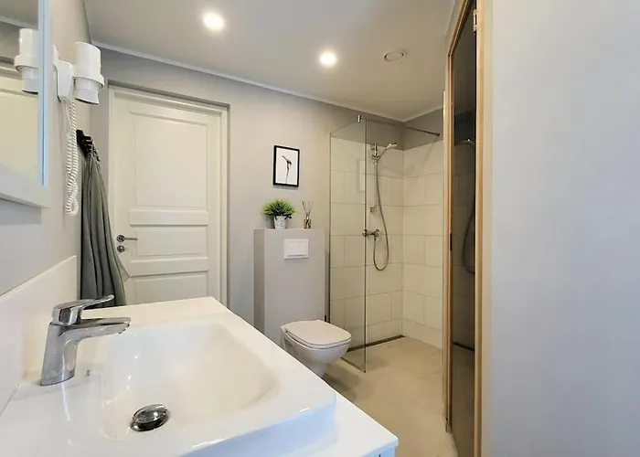 Apartment 3 Bedroom With Terrace